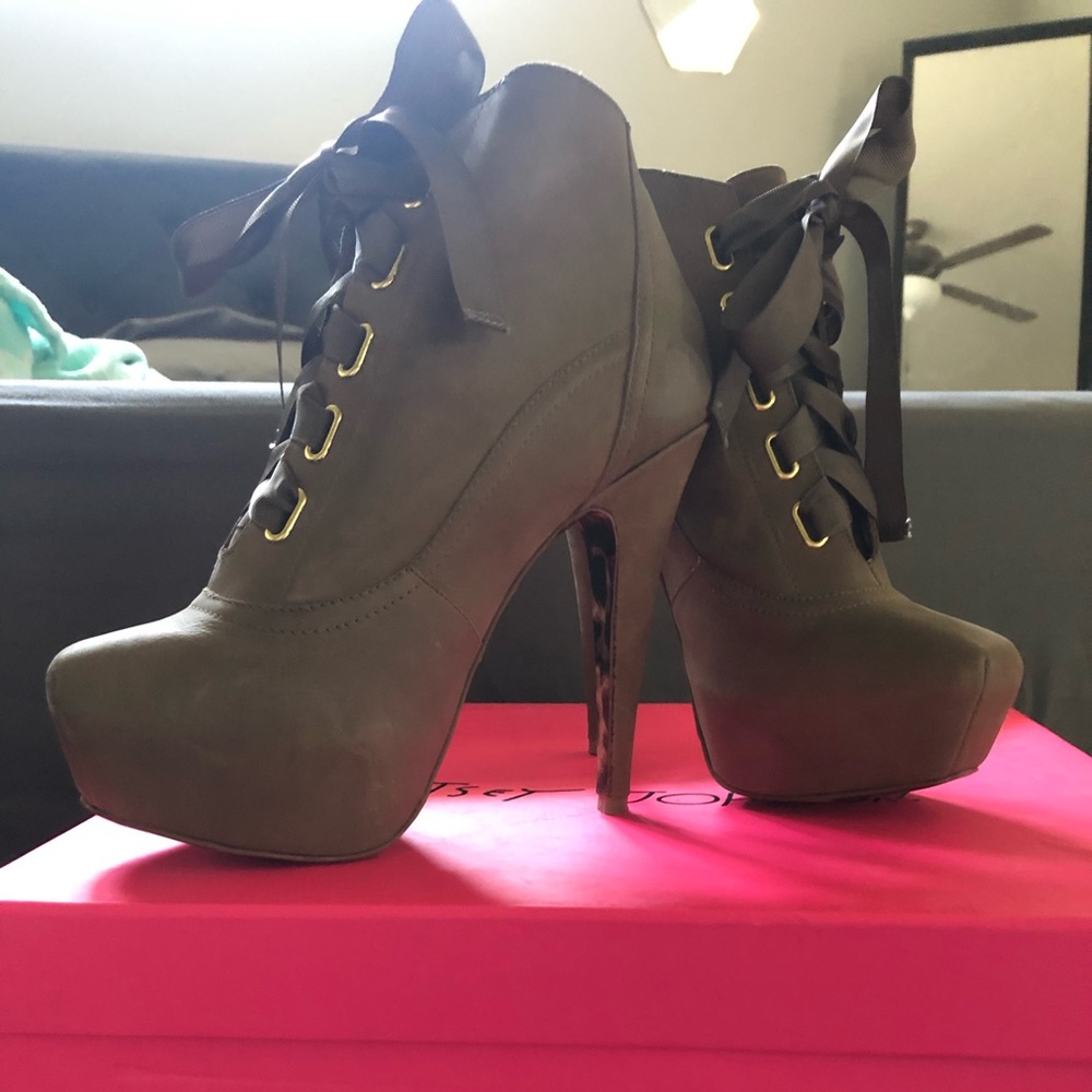 Betsey Johnson Booties